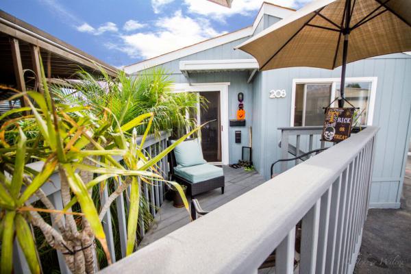 Pacific MHP 80 Huntington Street #208Huntington Beach, CA 92649