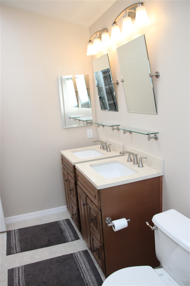 4700 Warner Avenue, Huntington Beach, CA 92649