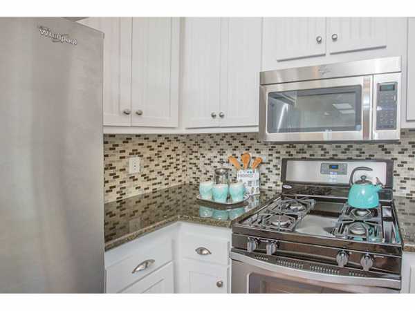 Laguna Terrace 30802 S. Coast Highway, #E-02Laguna Beach, CA 92651