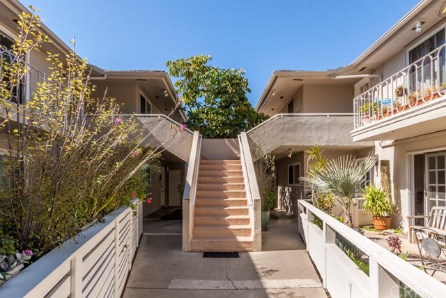 21682 Ocean Vista Drive, Laguna Beach, CA 92651