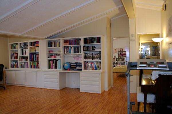 Laguna Hills Estates 23301 RIDGE RT.#127Laguna Hills, CA 92653