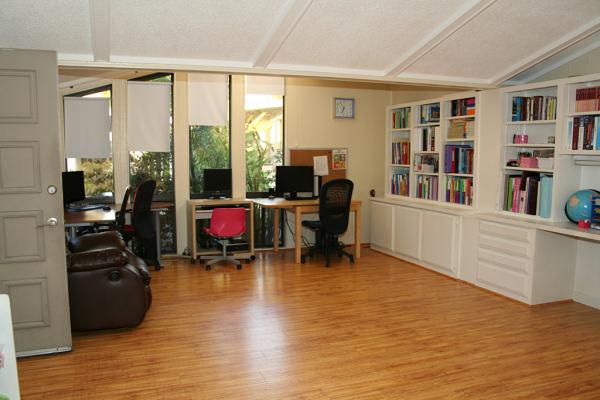 Laguna Hills Estates 23301 RIDGE RT.#127Laguna Hills, CA 92653