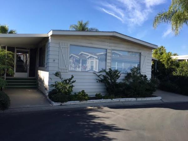 Laguna Hills Estates 23301 Ridge Route Dr. #19Laguna Hills, CA 92653