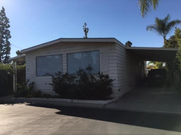 Laguna Hills Estates 23301 Ridge Route Dr. #19Laguna Hills, CA 92653