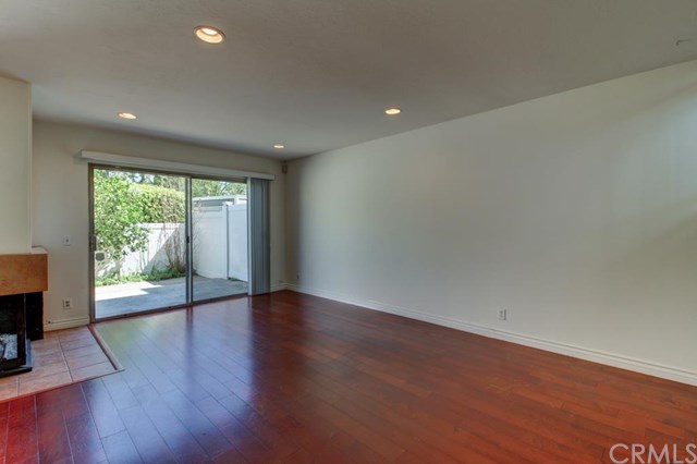 25066 Acacia Lane, Laguna Hills, CA 92653