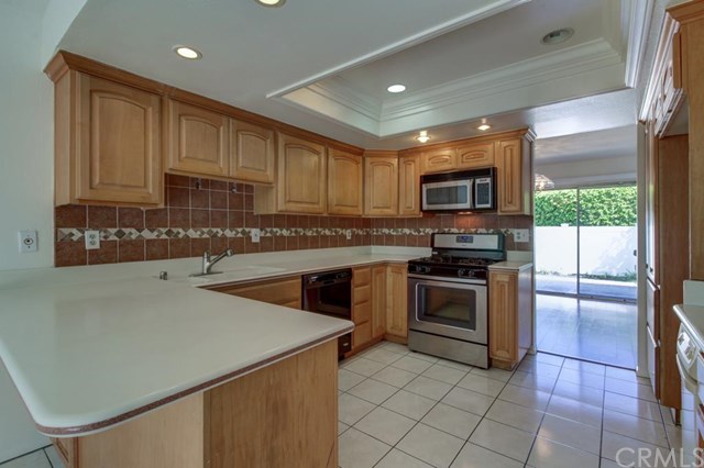 25066 Acacia Lane, Laguna Hills, CA 92653