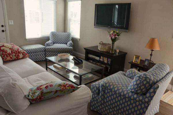 Bayside Village 259 MayflowerNewport Beach, CA 92660