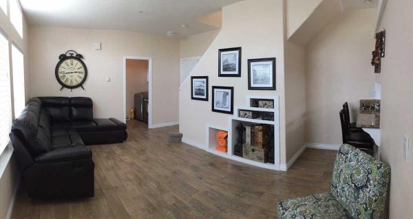 Bayside Village 337 Plymouth AveNewport Beach, CA 92660