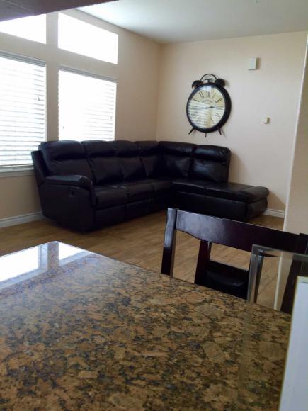 Bayside Village 337 Plymouth AveNewport Beach, CA 92660