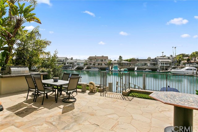1915 Santiago Dr