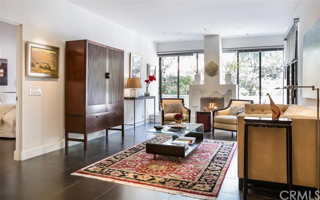 270 Cagney Lane, Newport Beach, CA 92663