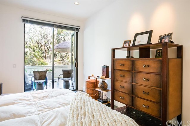 270 Cagney Lane, Newport Beach, CA 92663