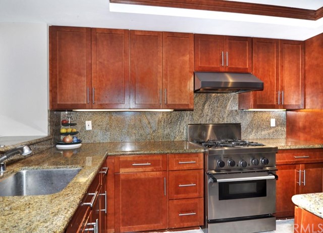 950 Cagney Lane, Newport Beach, CA 92663