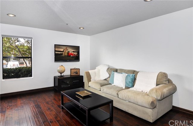 240 Nice Lane, Newport Beach, CA 92663