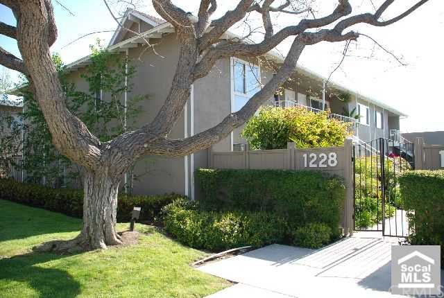 214 La Jolla Dr
