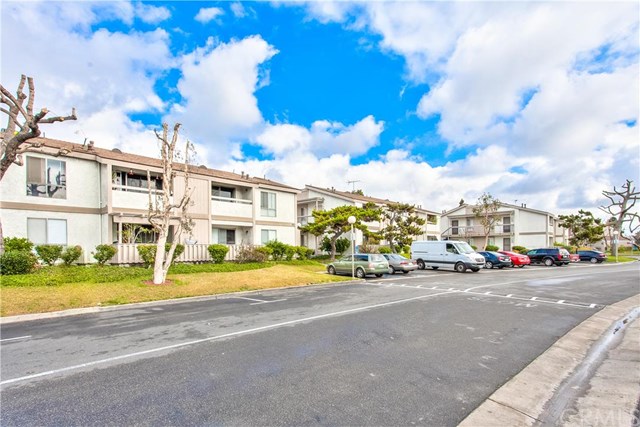 22 El Paseo Street