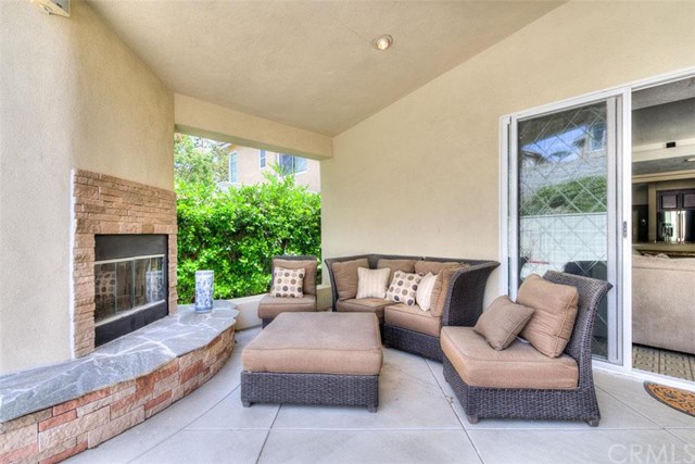 20781 Shadow Rock Ln