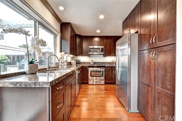 5012 Hampton Court, Westminster, CA 92683