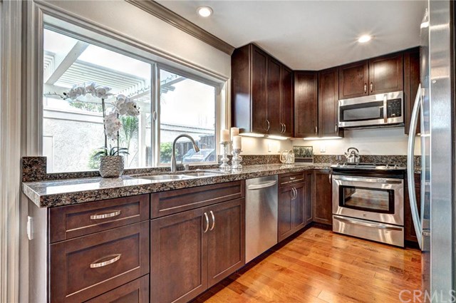 5012 Hampton Court, Westminster, CA 92683