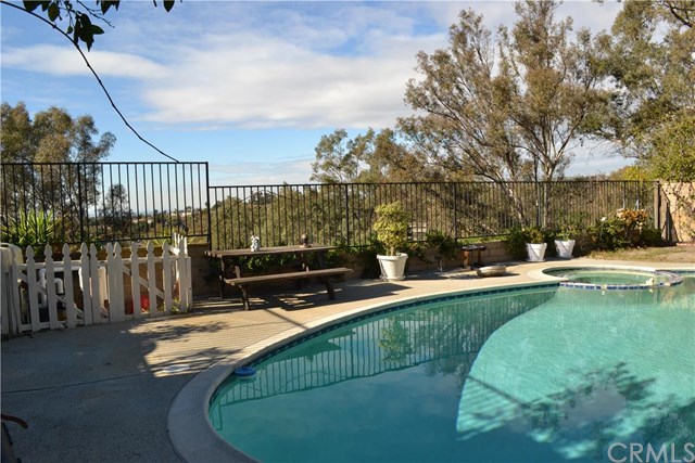 22985 Via Santa Maria, Mission Viejo, CA 92691