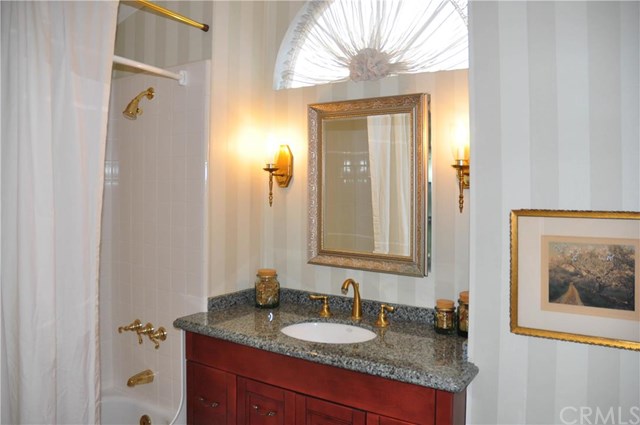 26172 Palomares, Mission Viejo, CA 92692