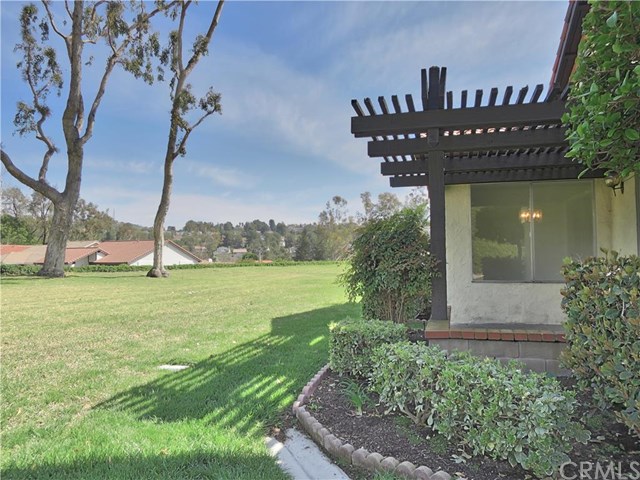 27884 Via Sarasate, Mission Viejo, CA 92692