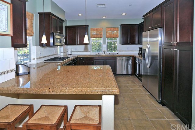 11 Red Leaf Lane, Ladera Ranch, CA 92694