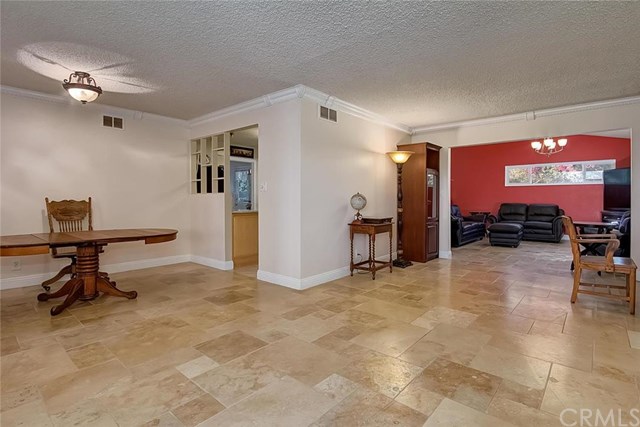 1633 East 15th Street, Santa Ana, CA 92701