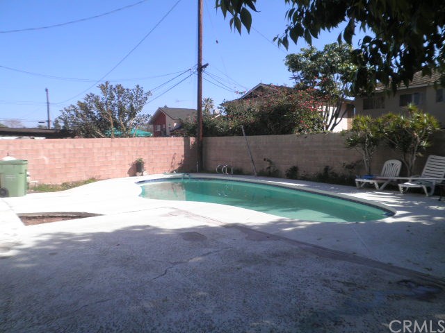 1702 East Fruit Street, Santa Ana, CA 92701
