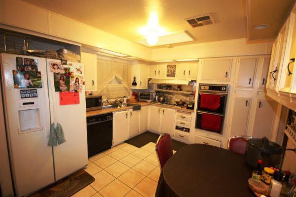 Stoneridge MHP 12300 Lilac, #301 Pebble DriveSanta Ana, CA 92704