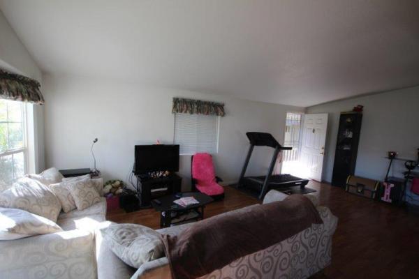 Stoneridge MHP 12300 Lilac, #702 Stoneridge DriveSanta Ana, CA 92704