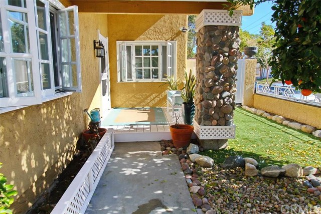 3221 South Manitoba Drive, Santa Ana, CA 92704
