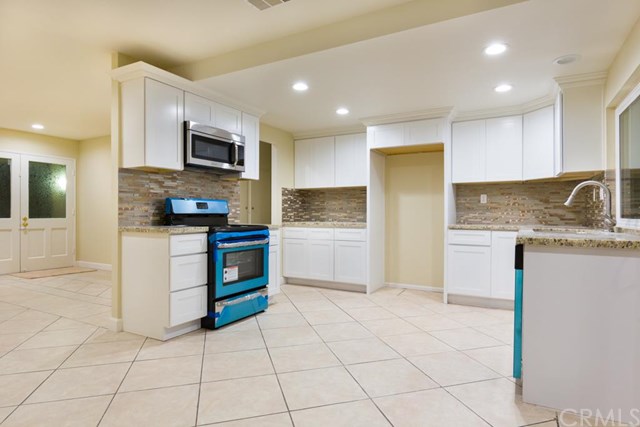 1801 West Adams Street, Santa Ana, CA 92704