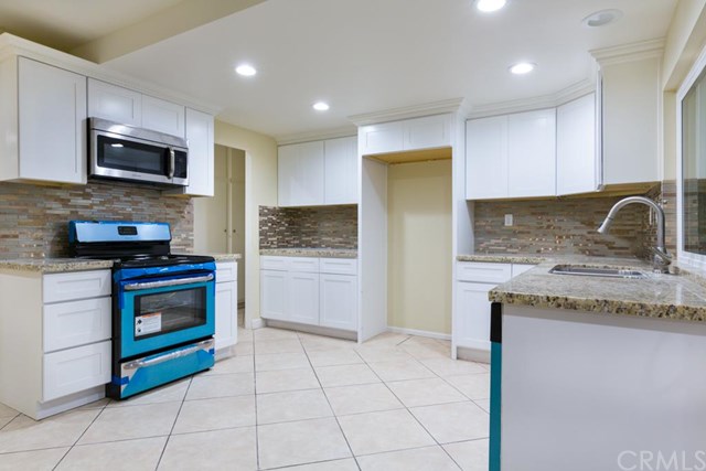 1801 West Adams Street, Santa Ana, CA 92704