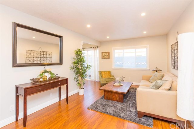 2102 South Greenville Street, Santa Ana, CA 92704