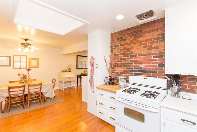 2102 South Greenville Street, Santa Ana, CA 92704