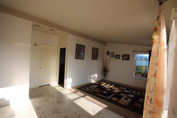 Stoneridge MHP 12300 Lilac, #409Santa Ana, CA 92704