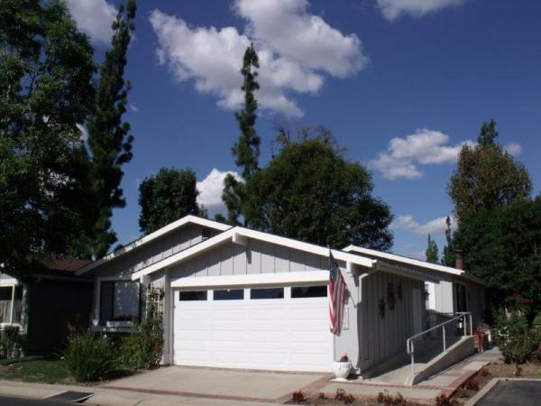 Lake Park Santa Ana North1601 Canyon LakeSanta Ana, CA 92705