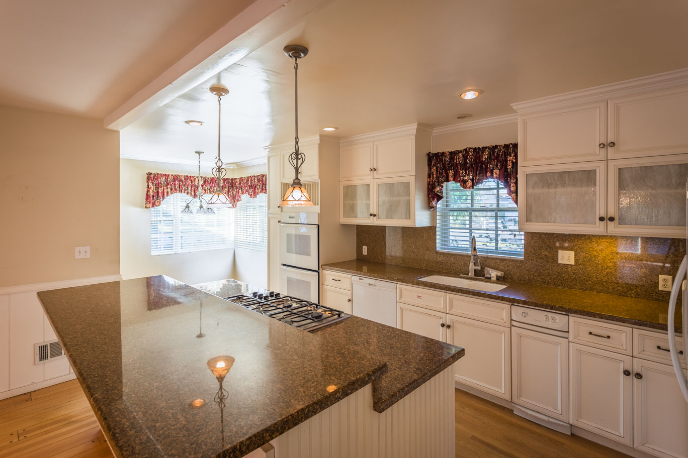 18812 Oak Ridge Dr, North Tustin, United States 92705