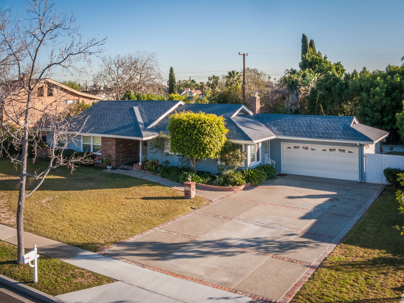 18812 Oak Ridge Dr, North Tustin, United States 92705