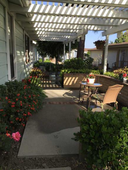 Lake Park Santa Ana North2536 View LakeSanta Ana, CA 92705