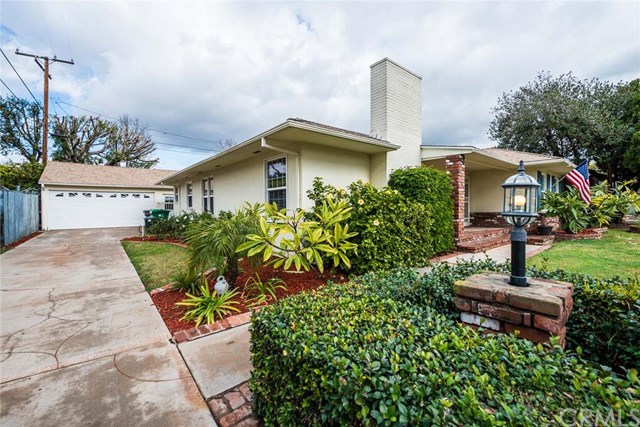 935 West 19th Street, Santa Ana, CA 92706