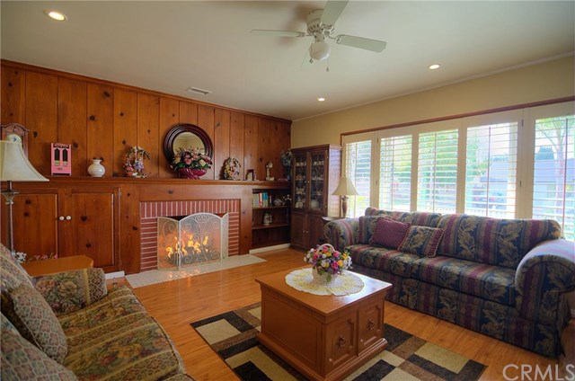 2119 North Greenbrier Street, Santa Ana, CA 92706