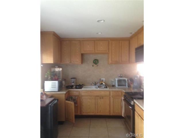 216 East Stanford Street, Santa Ana, CA 92707