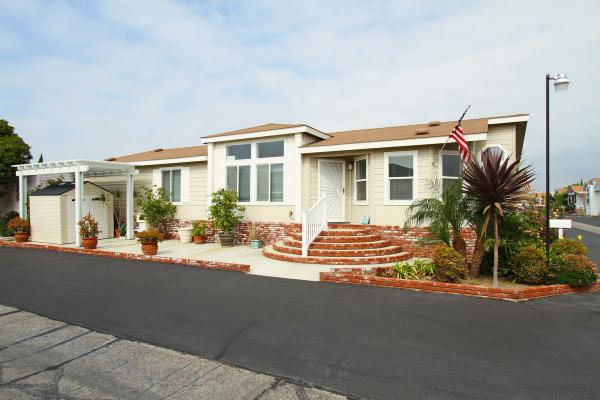 Fountain Valley Mobile Estates 139 PecanFountain Valley, CA 92708