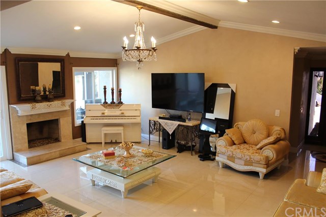 2202Cedar Ln, Tustin, United States 92780