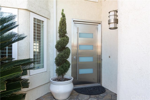 1360 N Mariner Way, Anaheim, United States 92801
