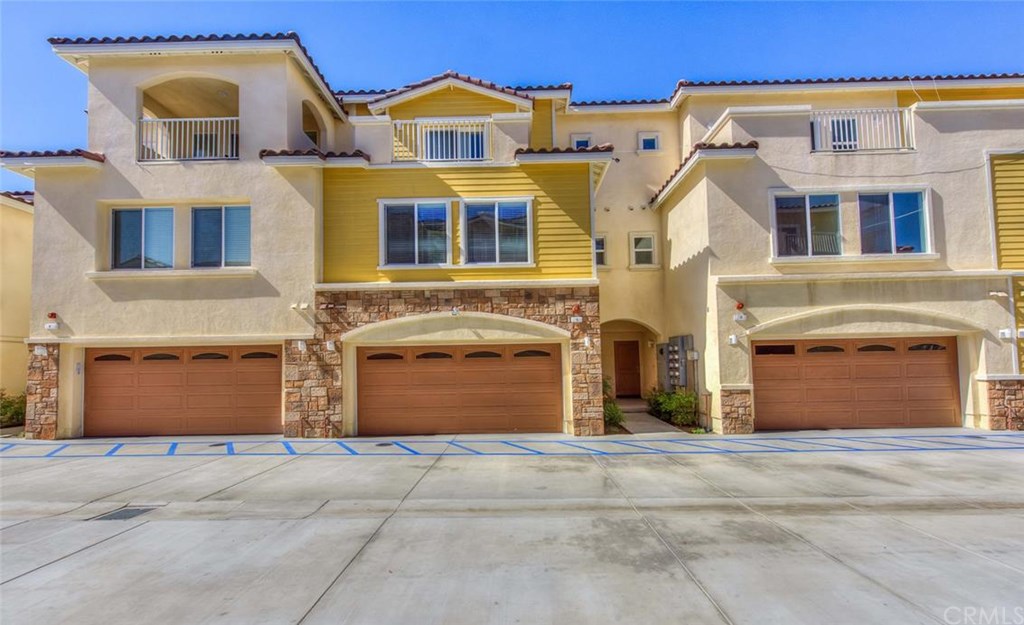 1556 West Katella Avenue, Anaheim, CA 92802