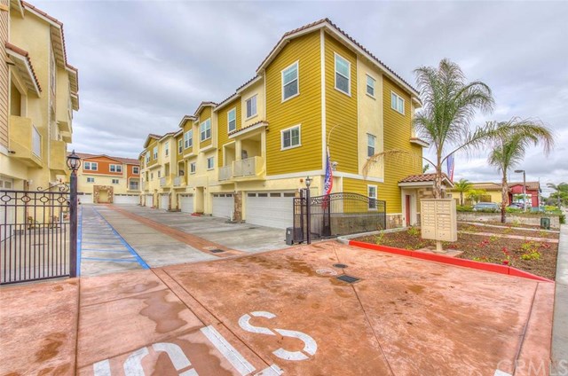 121 South Dale Avenue, Anaheim, CA 92804
