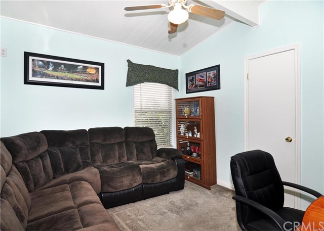 9701 Kennelly Lane, Anaheim, CA 92804